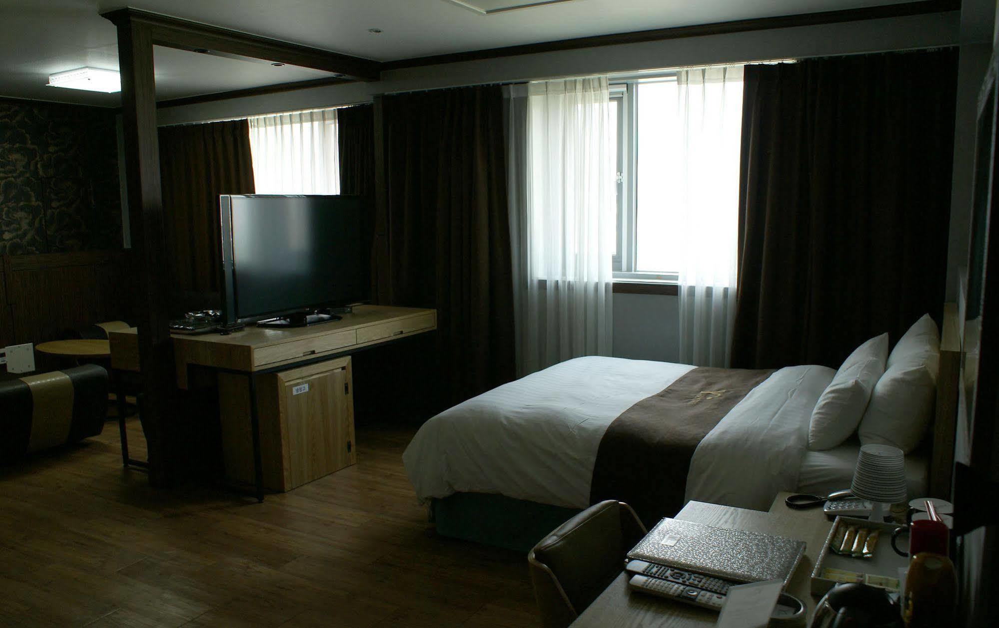 Y Ocean Hotel يوسو المظهر الخارجي الصورة